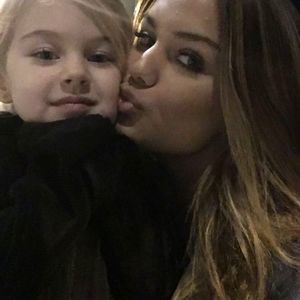 Meet your Posher, Kayla